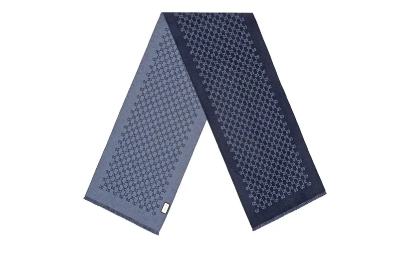 GUCCI Gg Jacquard Scarf
