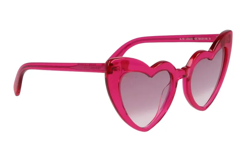 cat-eye sunglasses
