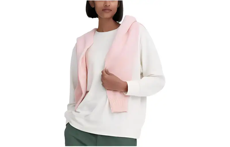 UNIQLO Knitwear Women's Ivory Crew Neck Moderate Other