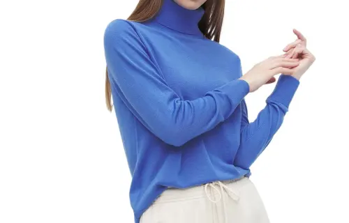 UNIQLO Sweaters Women's Turtleneck Moderate Base Layer