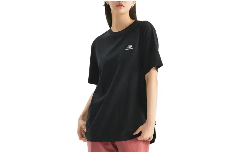 New Balance UNI Essential T Shirts Unisex Black Crew Neck Moderate Straight Fit