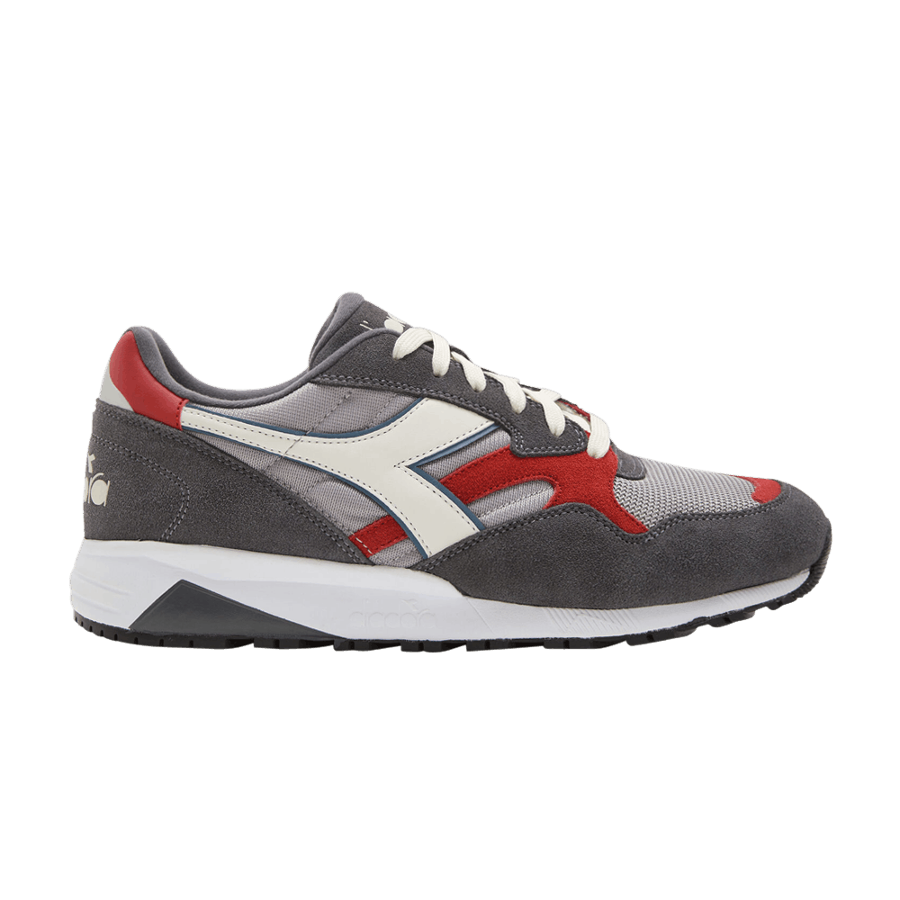 Diadora N902 'Gull Ebony'