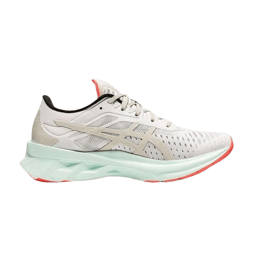ASICS Wmns Novablast 'White Green'